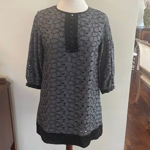 Gold hawk dress only worn 2 times.  100 silk made in USA